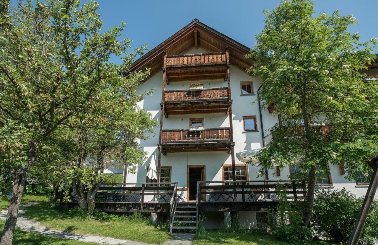 Hotel Ucliva Breíl Buitenkant foto